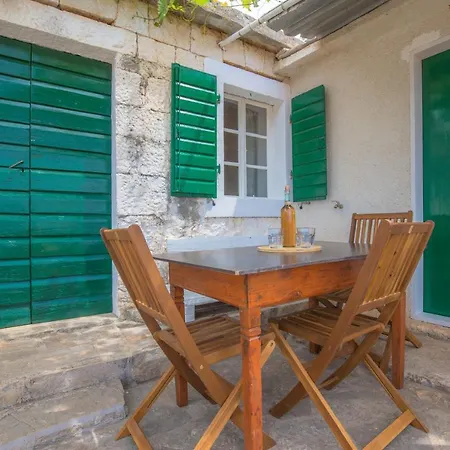 Dalmatian Stone House Rogoznica (Sibenik-Knin)