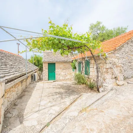 Nyaraló Dalmatian Stone House *