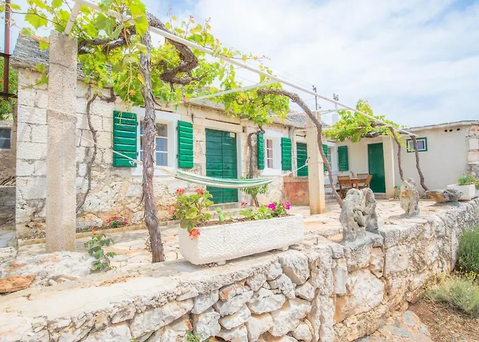 Dalmatian Stone House Vakantiehuis Rogoznica (Sibenik-Knin)