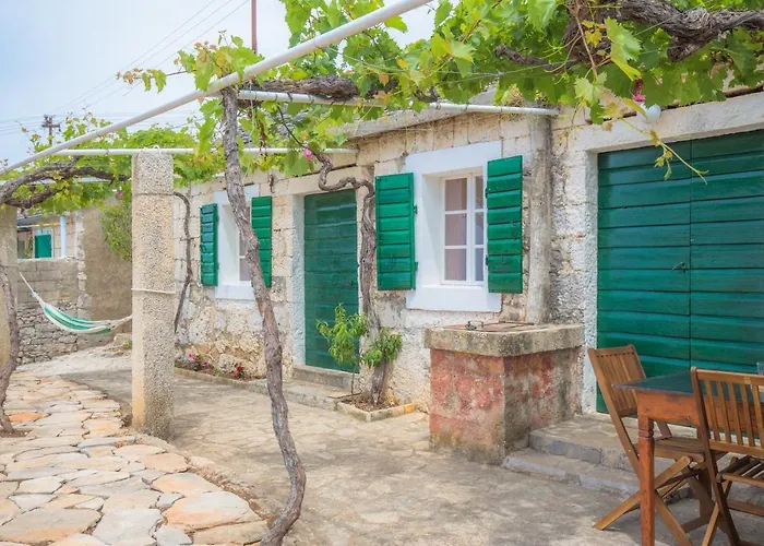 Vakantiehuis Dalmatian Stone House Rogoznica (Sibenik-Knin)