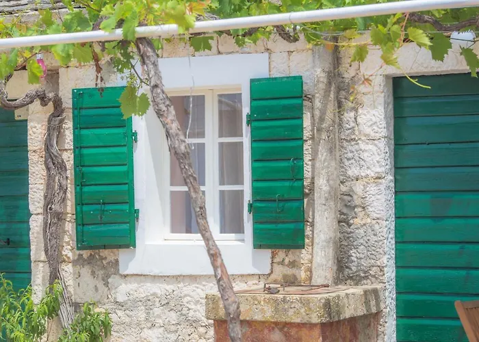 Dalmatian Stone House Vakantiehuis Rogoznica (Sibenik-Knin)