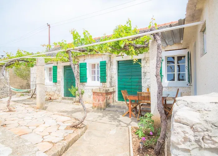 Dalmatian Stone House Rogoznica (Sibenik-Knin)
