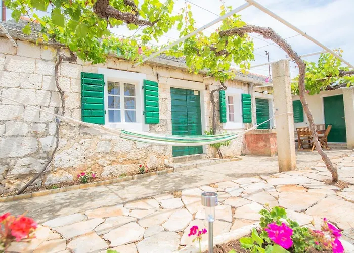 Dalmatian Stone House Rogoznica (Sibenik-Knin)